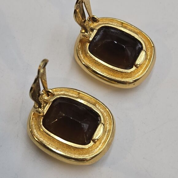 Vintage Signed Joan Rivers Square Bezel Set Amber Tone Glass Clip On Earrings - Picture 3 of 6